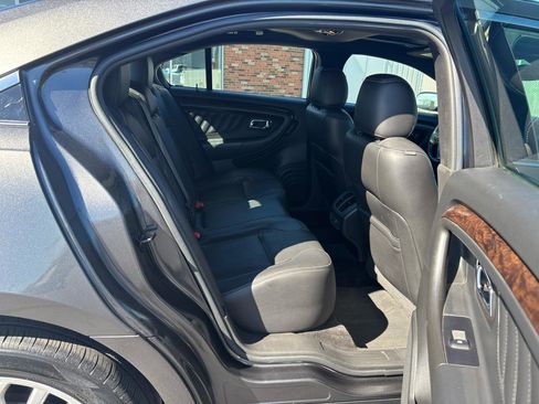 Used 2018 Ford Taurus Limited w/ Driver Assist Package image 12