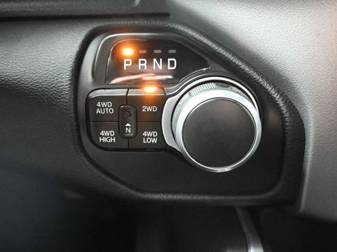 Used 2022 RAM 1500 Big Horn AWD/4WD image 21