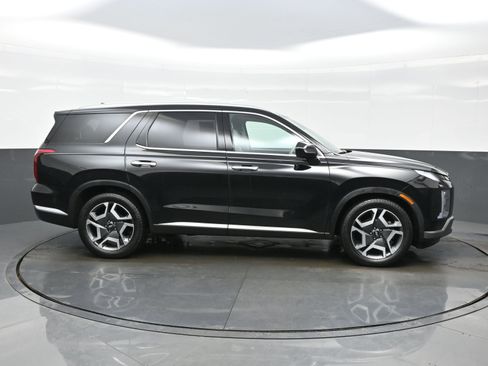 Used 2023 Hyundai Palisade Limited image 7