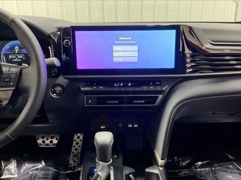 New 2026 Toyota Camry SE image 7