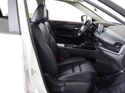 Used 2023 Nissan Rogue SV w/ SV Premium B Package AWD/4WD image 34