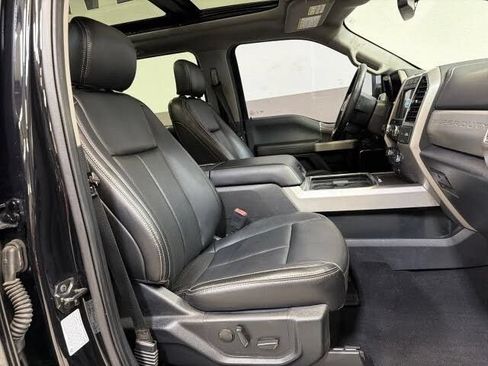 Used 2020 Ford F350 Lariat w/ Lariat Ultimate Package AWD/4WD image 38