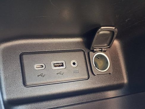Used 2019 Chevrolet Equinox LT FWD image 26