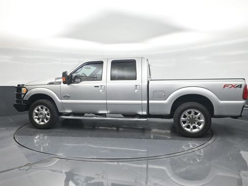 Used 2016 Ford F250 Lariat w/ Lariat Ultimate Package AWD/4WD image 28