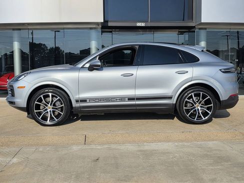 Used 2021 Porsche Cayenne Coupe image 2