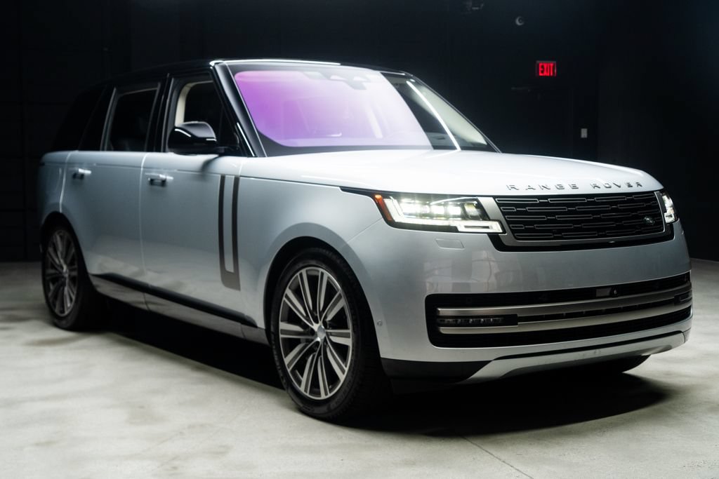 Used 2023 Land Rover Range Rover Long Wheelbase SE AWD/4WD image 8