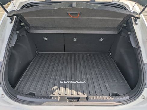 Used 2024 Toyota Corolla SE image 12