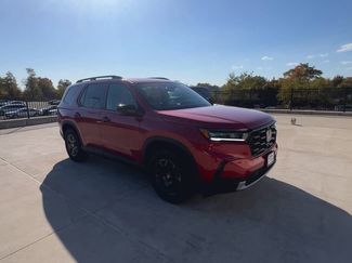 New 2025 Honda Pilot TrailSport video 2
