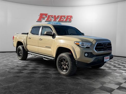 Used 2017 Toyota Tacoma SR5 image 7