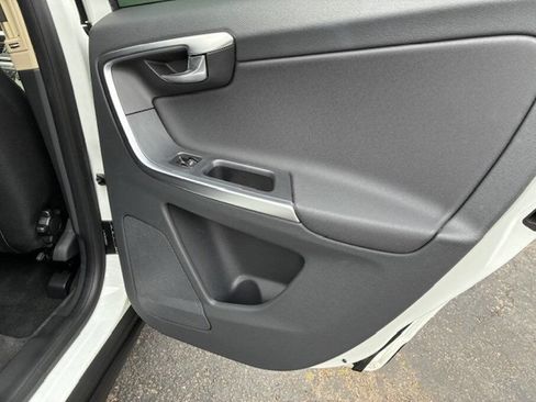 Used 2010 Volvo XC60 3.2 image 20