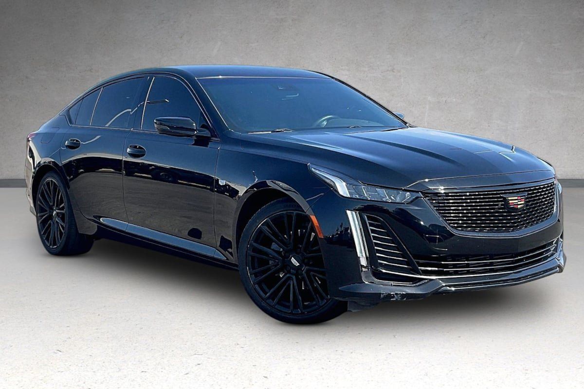 Used 2023 Cadillac CT5 Luxury RWD image 2