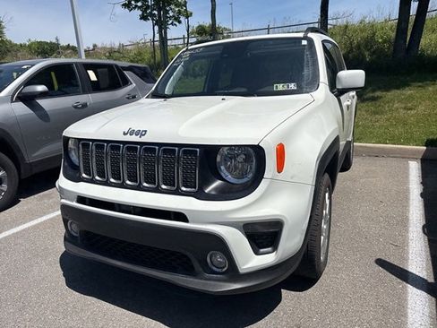 Used 2021 Jeep Renegade Latitude w/ Sun & Sound Group AWD/4WD image 5