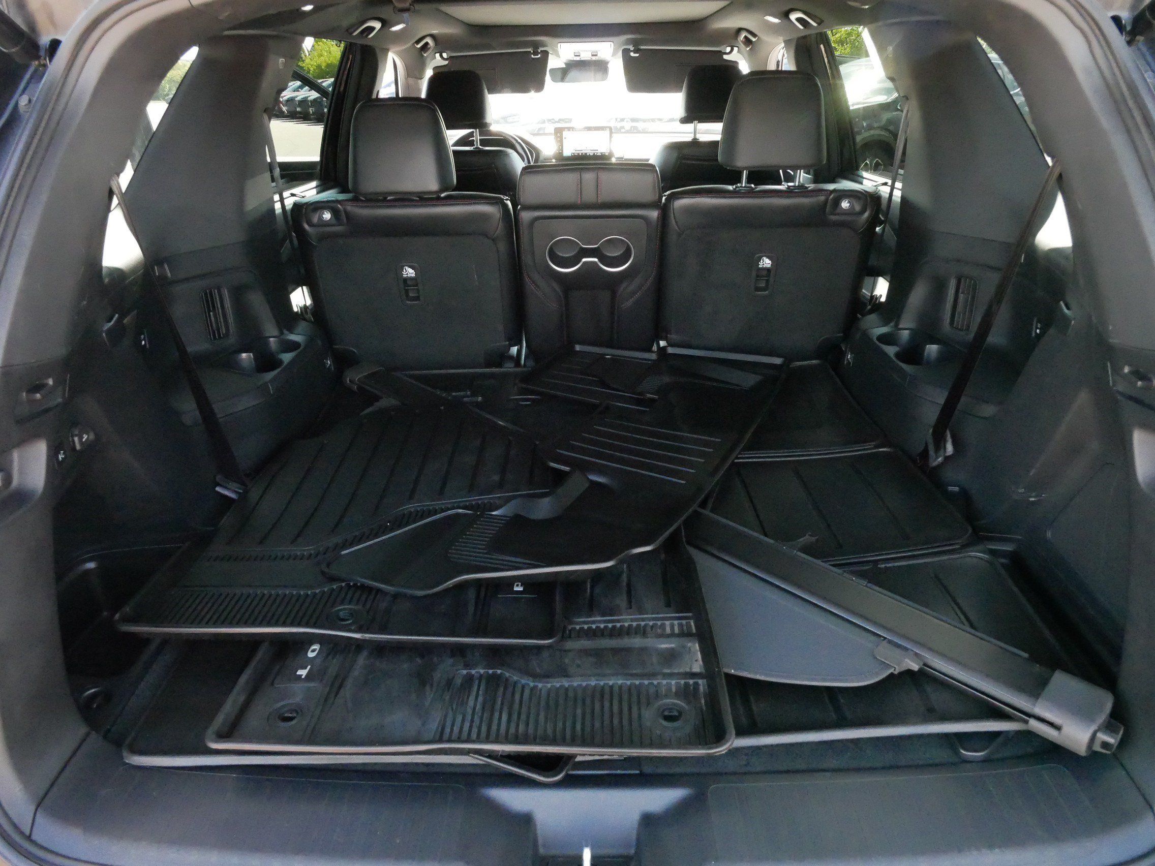 Used 2025 Honda Pilot Black Edition image 18