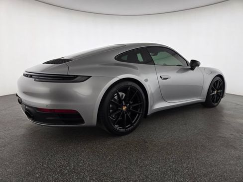 Used 2023 Porsche 911 Carrera T RWD image 2