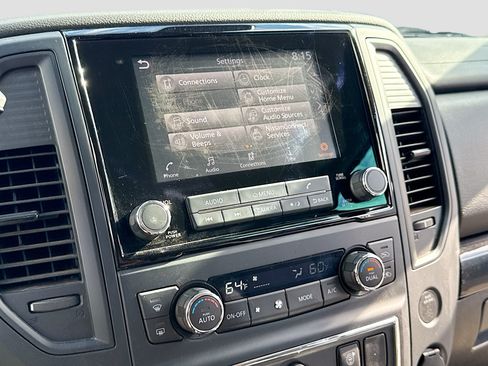 Used 2024 Nissan Titan SV w/ SV Convenience Package AWD/4WD image 11