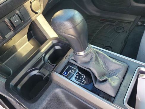 Certified 2021 Toyota Tacoma SR5 w/ SR5 Appearance Package (SM) RWD image 29