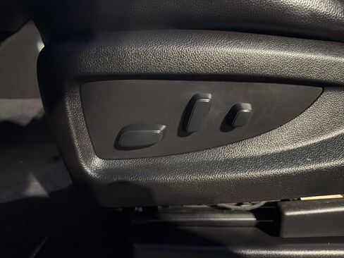 Used 2018 Chevrolet Silverado 1500 LT w/ Texas Edition image 23