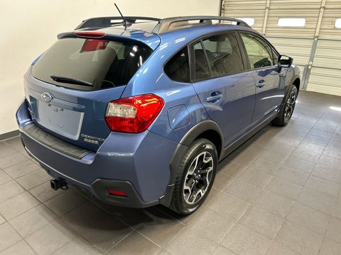 Used 2017 Subaru Crosstrek 2.0i Premium w/ Popular Package #2 AWD/4WD image 3