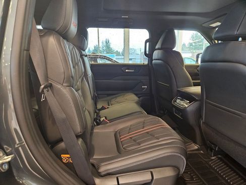 New 2026 Nissan Armada PRO-4X AWD/4WD image 31