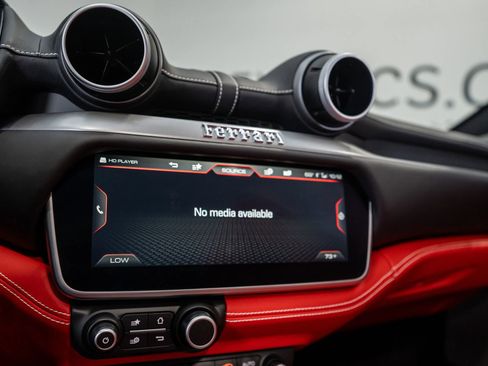Used 2019 Ferrari Portofino image 43