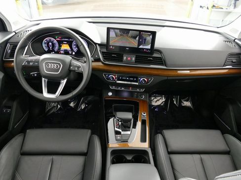 Used 2024 Audi Q5 e Premium Plus image 26