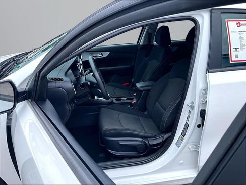 Used 2024 Kia Forte LXS FWD image 23
