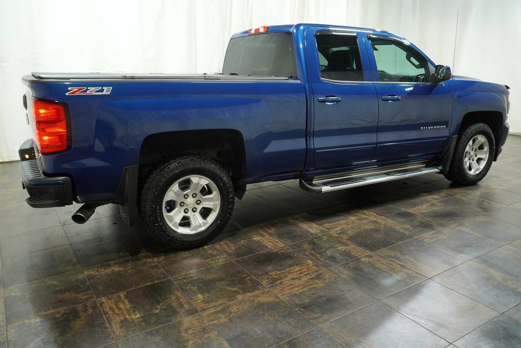 Used 2017 Chevrolet Silverado 1500 LT w/ All Star Edition AWD/4WD image 3