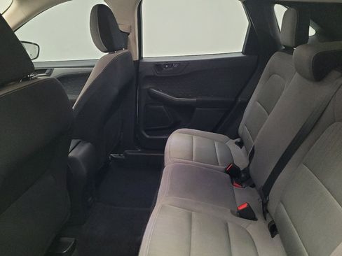 Used 2020 Ford Escape S image 18