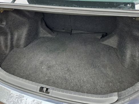 Used 2017 Toyota Corolla LE FWD image 31
