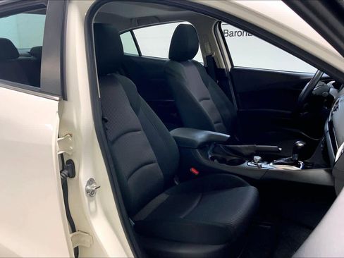 Used 2016 MAZDA MAZDA3 i Touring image 8