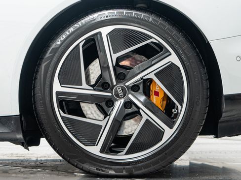 Used 2023 Audi RS e-tron GT w/ Carbon Performance Package AWD/4WD image 11