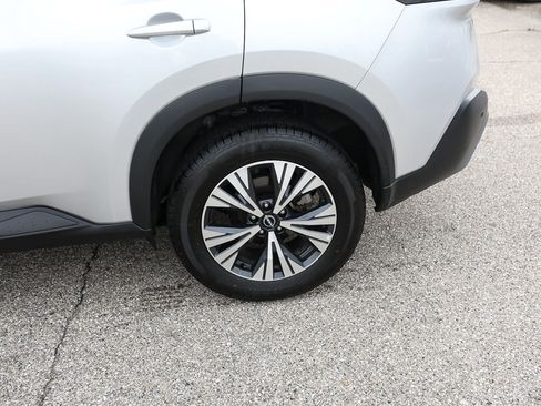 Used 2023 Nissan Rogue SV AWD/4WD image 4
