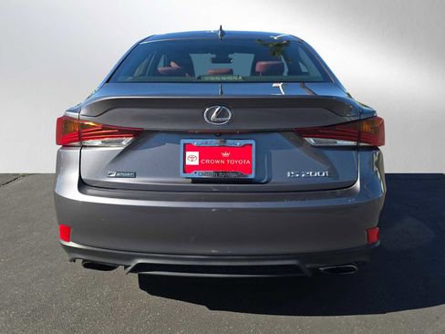 Used 2017 Lexus IS 200t image 4