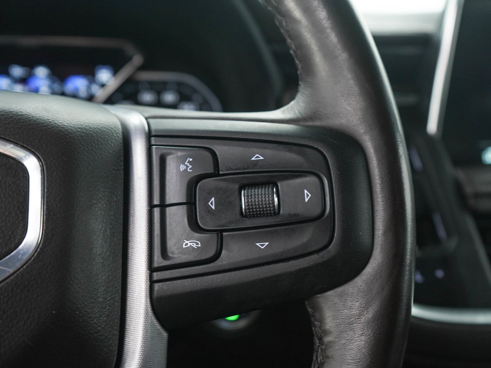 Used 2021 GMC Yukon XL SLT w/ Rear Media and Nav Package AWD/4WD image 30