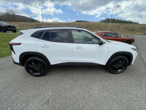 New 2026 Chevrolet Trax ACTIV w/ Driver Confidence Package FWD image 8