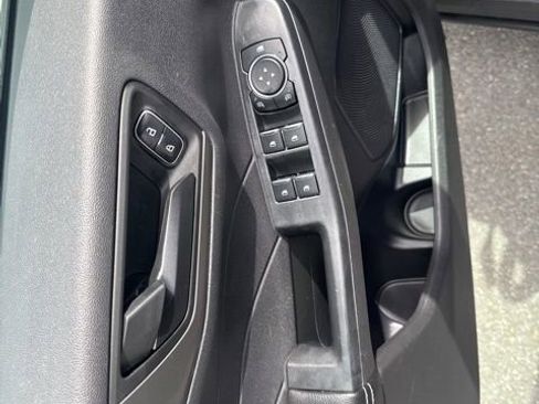 Used 2024 Ford Escape Active AWD/4WD image 14