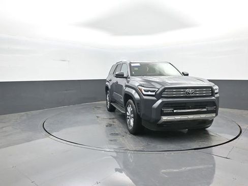 Used 2025 Toyota 4Runner Limited AWD/4WD image 2