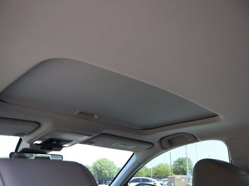 Used 2025 Honda Accord Touring image 12