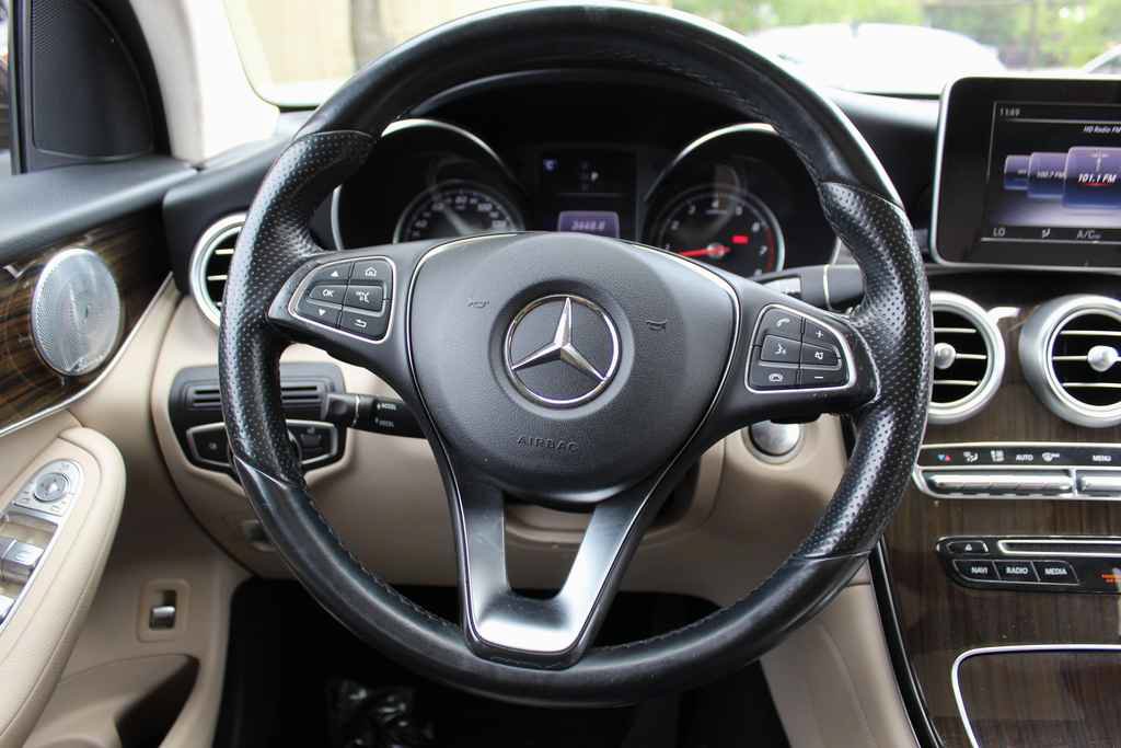 Used 2016 Mercedes-Benz GLC 300 4MATIC image 17
