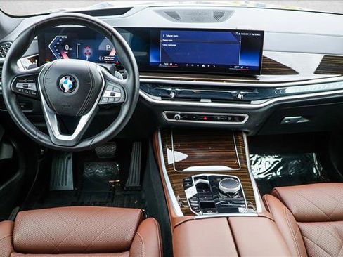 Used 2025 BMW X5 xDrive40i image 24