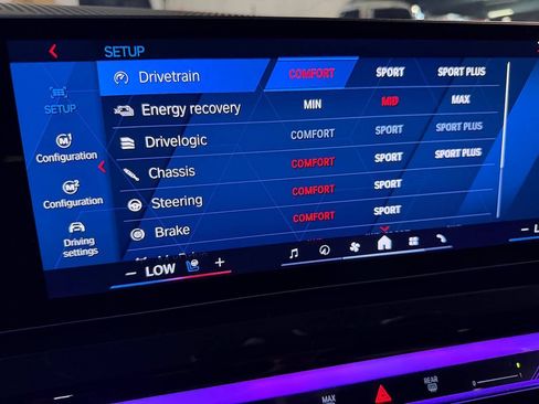 Used 2026 BMW M5 Touring AWD/4WD image 42