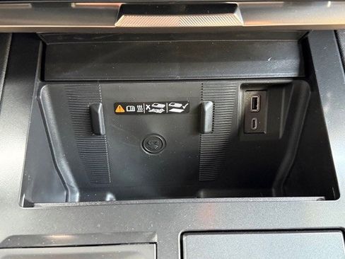 New 2026 GMC Hummer EV SUV image 26