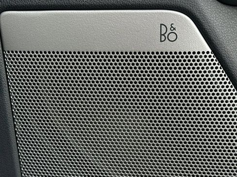 New 2026 Ford F250 Lariat w/ Black Appearance Package image 19