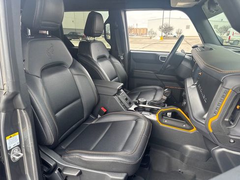Used 2024 Ford Bronco Badlands image 13