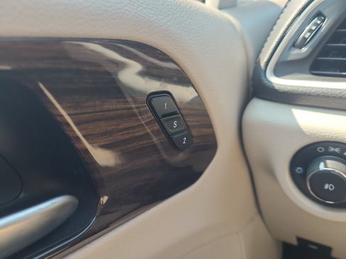 Used 2022 Chrysler Pacifica Limited FWD image 22