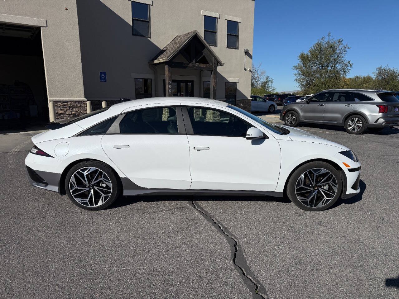 Used 2023 Hyundai Ioniq 6 SEL AWD/4WD image 8