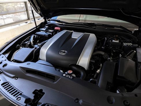 Used 2025 Lexus IS 350 F Sport w/ Navigation Package RWD image 29