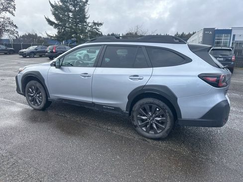 Used 2025 Subaru Outback Onyx Edition image 4