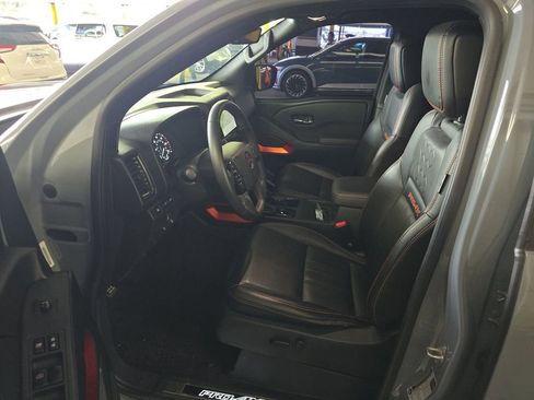 Used 2023 Nissan Frontier PRO-4X w/ Pro-4X Premium Package image 8