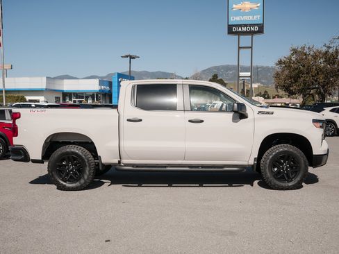 New 2026 Chevrolet Silverado 1500 Custom Trail Boss w/ LPO, Dark Essentials Package image 3